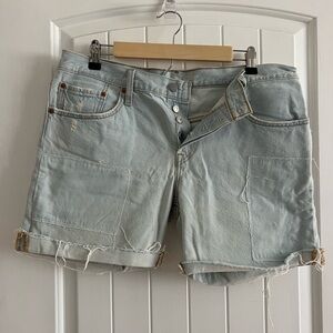 Women’s Levi’s 501 Button Fly Light Blue Denim Shorts- Size 30